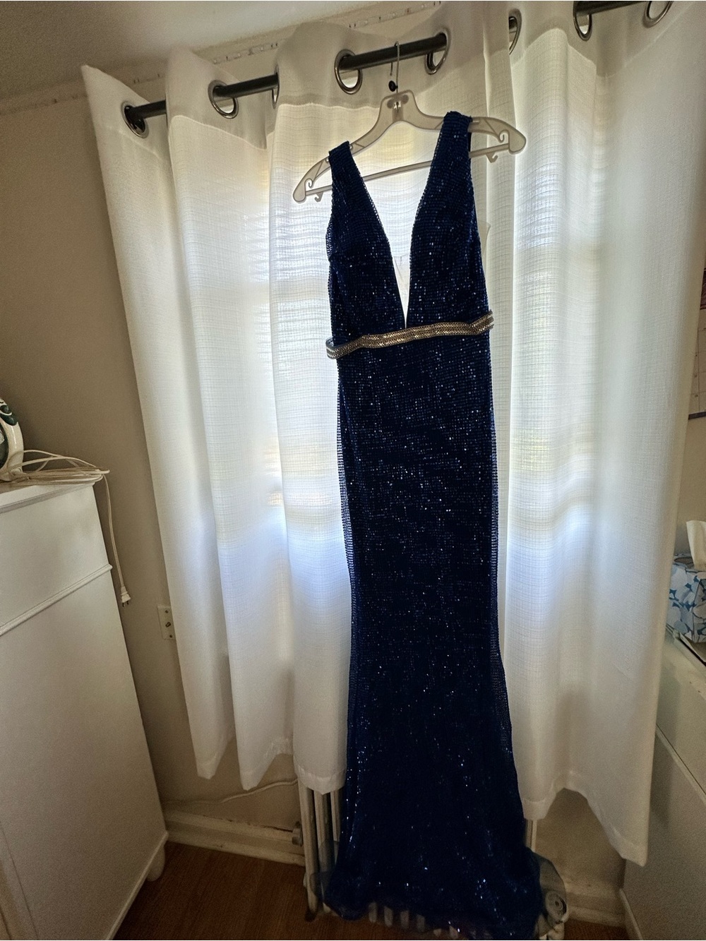 Elegant Deep Blue Beaded V-Neck Evening Gown
